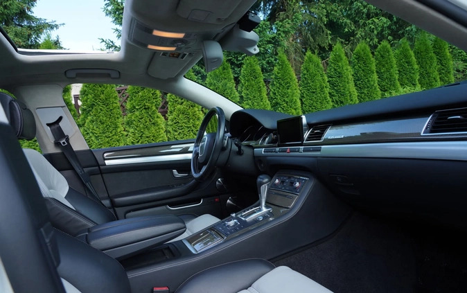 Audi S8 cena 139900 przebieg: 73000, rok produkcji 2008 z Kalisz małe 781